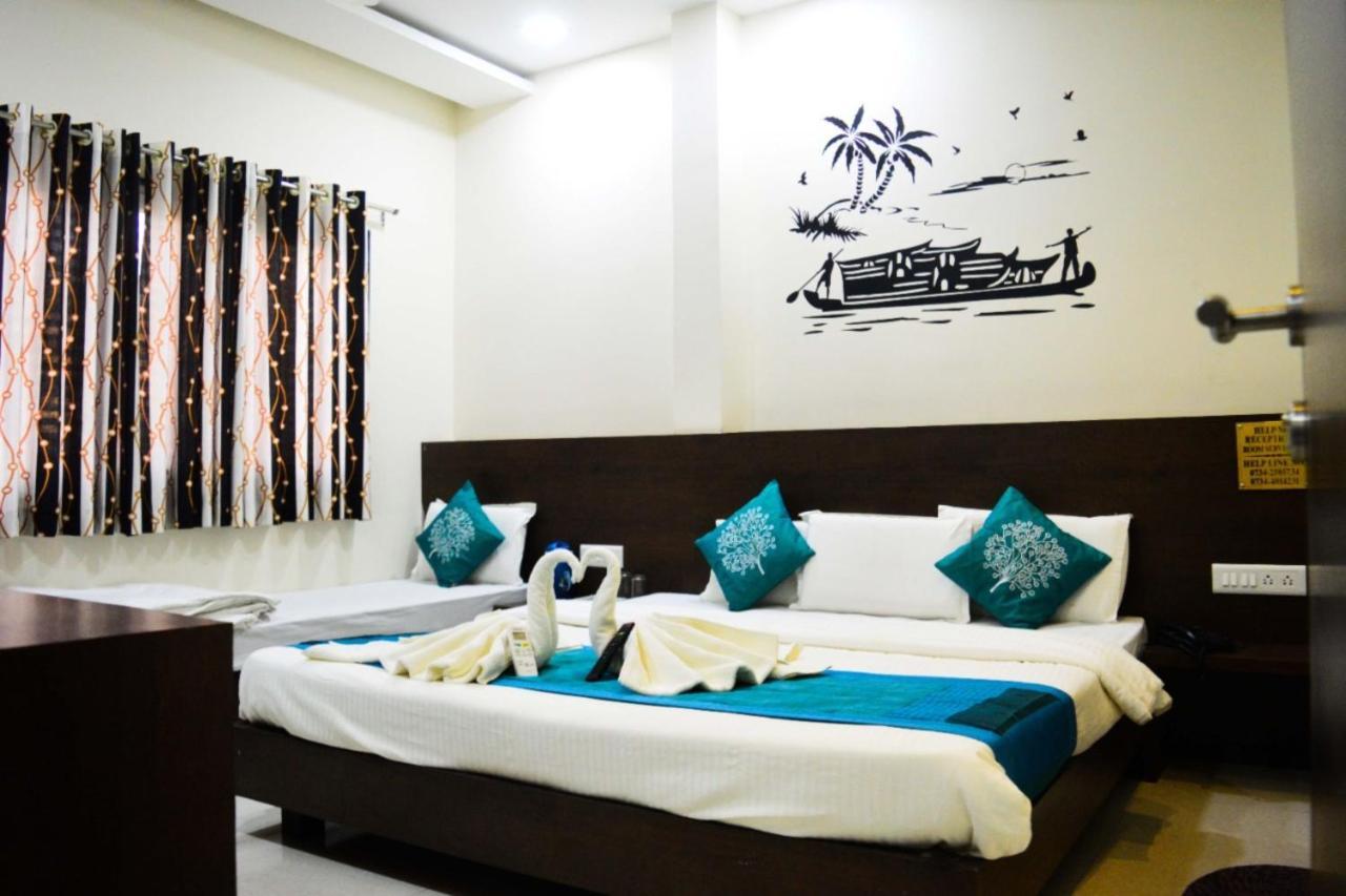Hotel Satyug Ujjain Extérieur photo