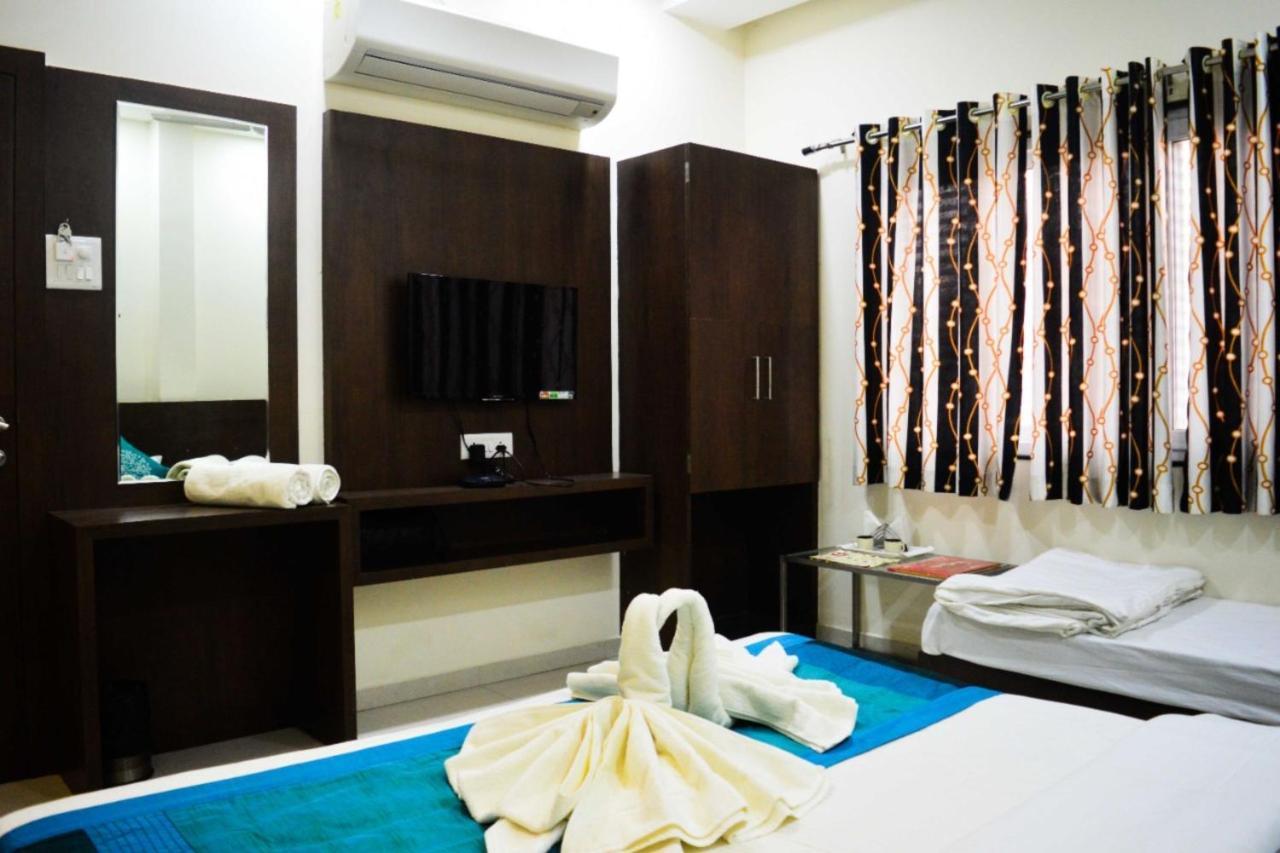 Hotel Satyug Ujjain Extérieur photo