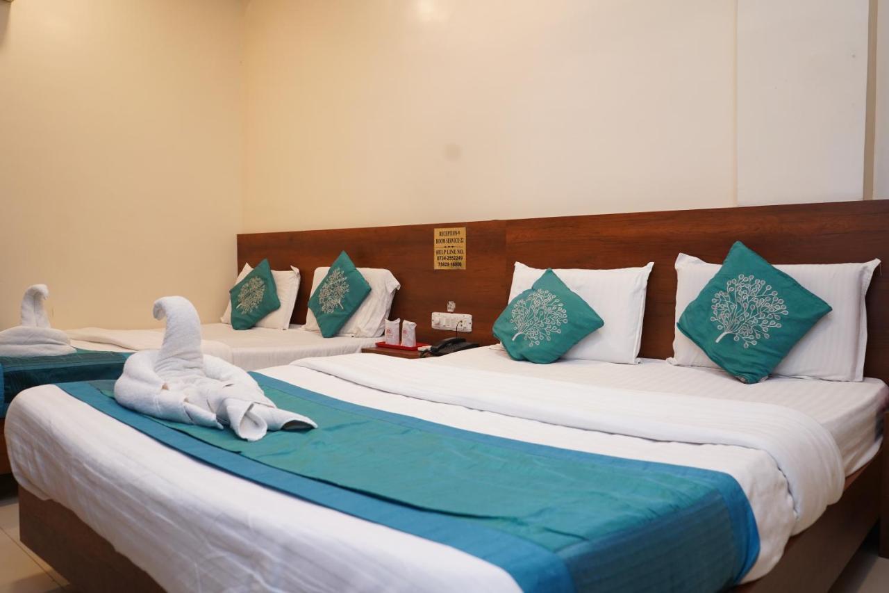 Hotel Satyug Ujjain Extérieur photo